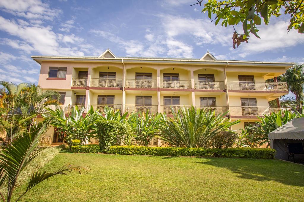 Askay Hotel Suites Entebbe Extérieur photo