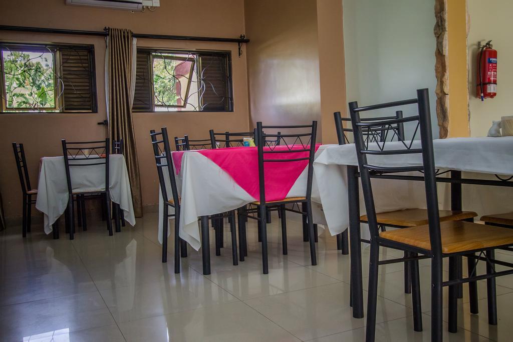 Askay Hotel Suites Entebbe Extérieur photo