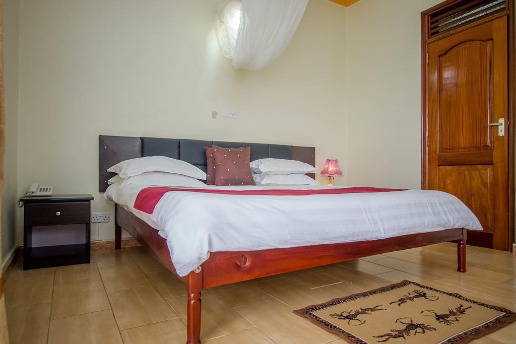 Askay Hotel Suites Entebbe Extérieur photo