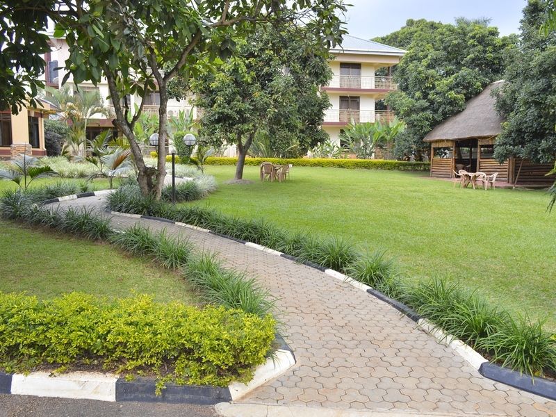 Askay Hotel Suites Entebbe Extérieur photo