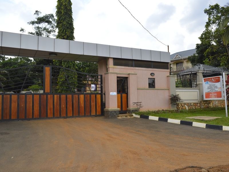 Askay Hotel Suites Entebbe Extérieur photo