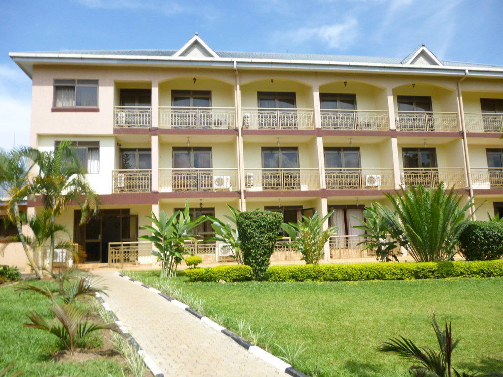 Askay Hotel Suites Entebbe Extérieur photo